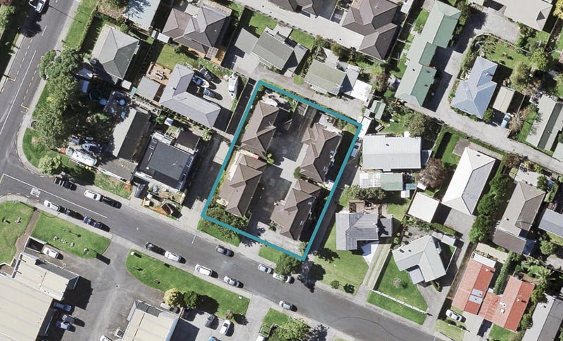 2/96 Elliot Street, Howick, Auckland - Carousel 1