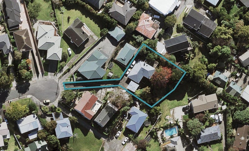 26 McIlroy Avenue, Hillsborough, Auckland - Carousel 1