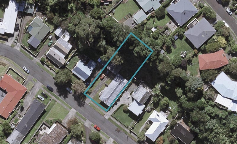 2/17 Ambury Place, Merrilands, New Plymouth - Carousel 1