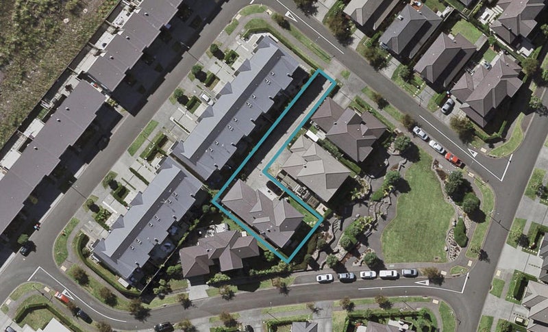 10 Burden Lane, Stonefields, Auckland - Carousel 1