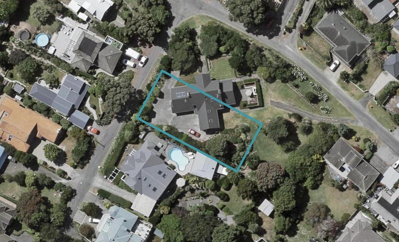 16 Douglas Street, Paraparaumu Beach, Paraparaumu - Carousel 1