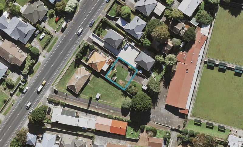 12C Hillsborough Road, Hillsborough, Auckland - Carousel 1