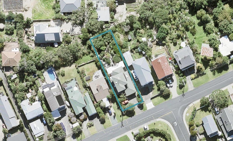 1424 Whangaparaoa Road, Army Bay, Whangaparaoa - Carousel 1