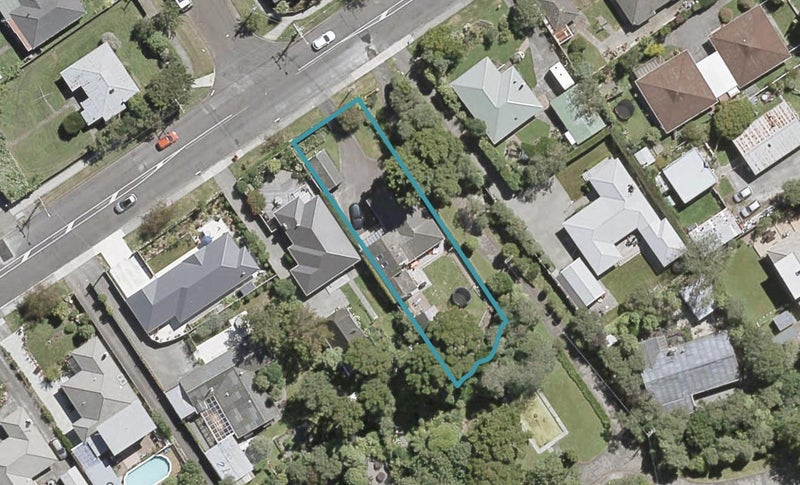 28 Pempsey Street, Silverstream, Upper Hutt - Carousel 1