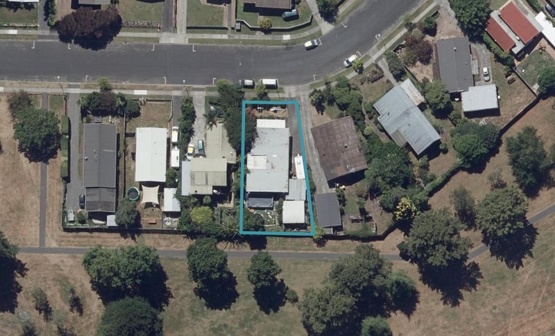 31 Hibiscus Avenue, Hamilton Lake, Hamilton - Carousel 1