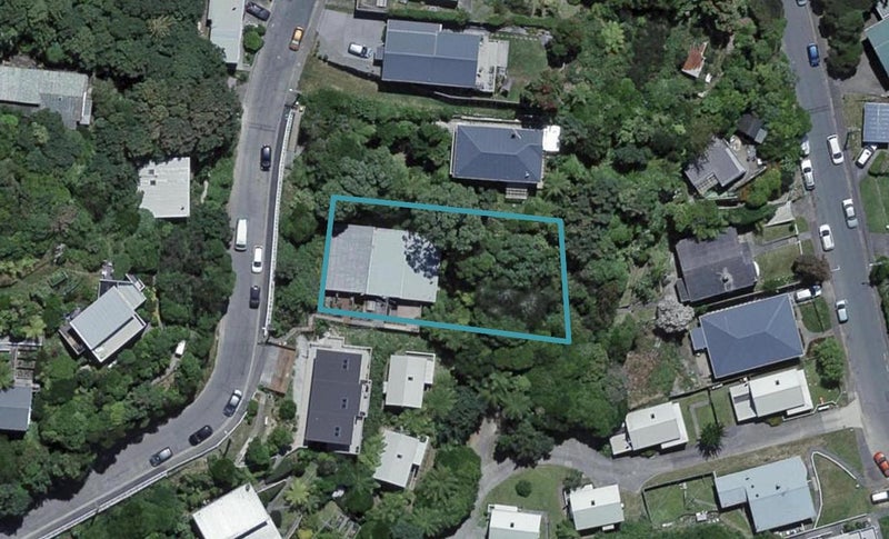1/10 Whaui Street, Vogeltown, Wellington - Carousel 1