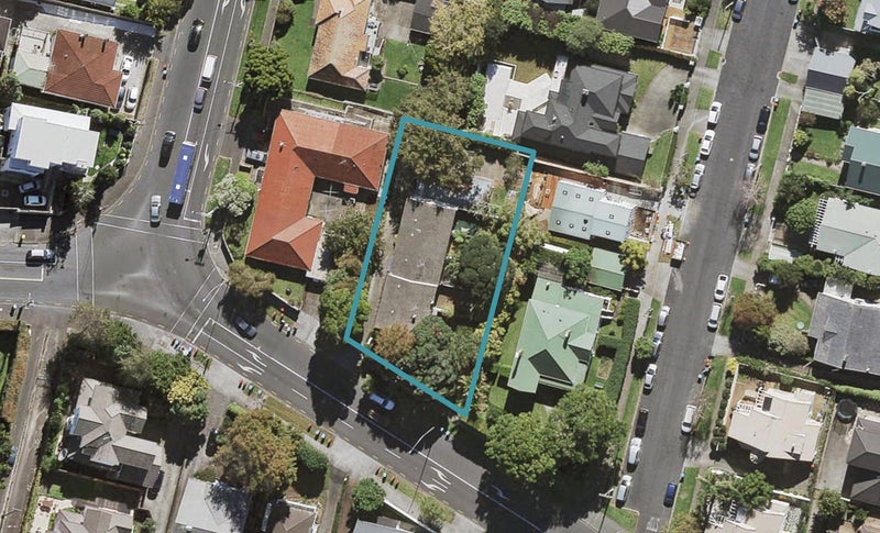 2/49 King George Avenue, Epsom, Auckland - Carousel 1