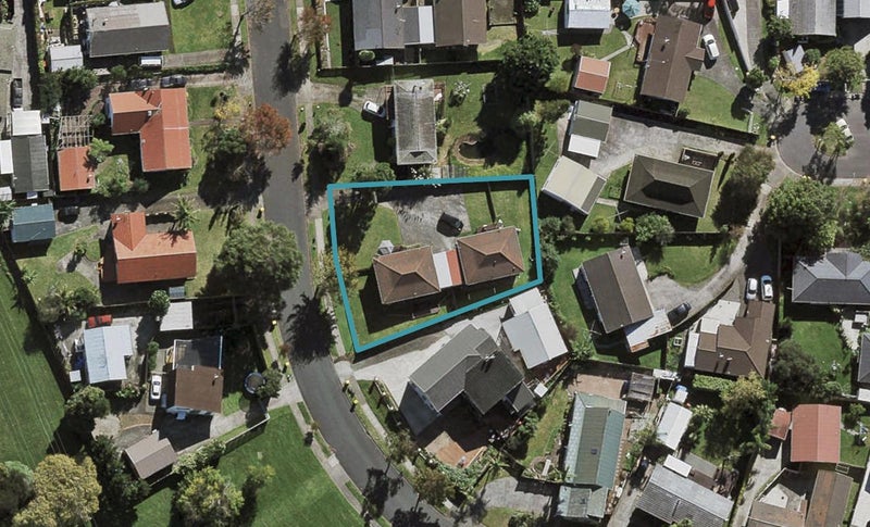 1/33 Sikkim Crescent, Clover Park, Auckland - Carousel 1