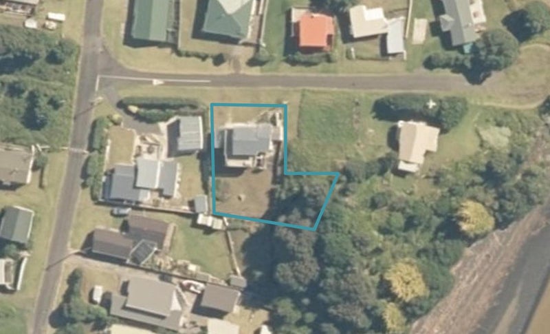 4 Tokopapa Street, Mōkau - Carousel 1