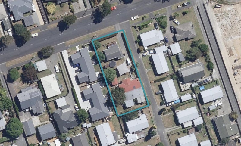 82 East Street, Enderley, Hamilton - Carousel 1