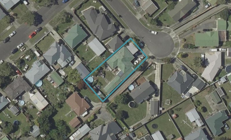 4 Fox Place, Cloverlea, Palmerston North - Carousel 1