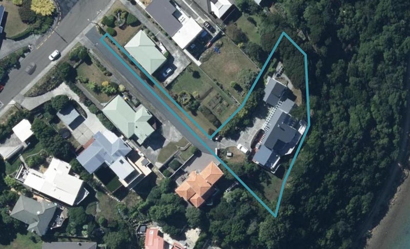 44 Mana View Road, Paremata, Porirua - Carousel 1