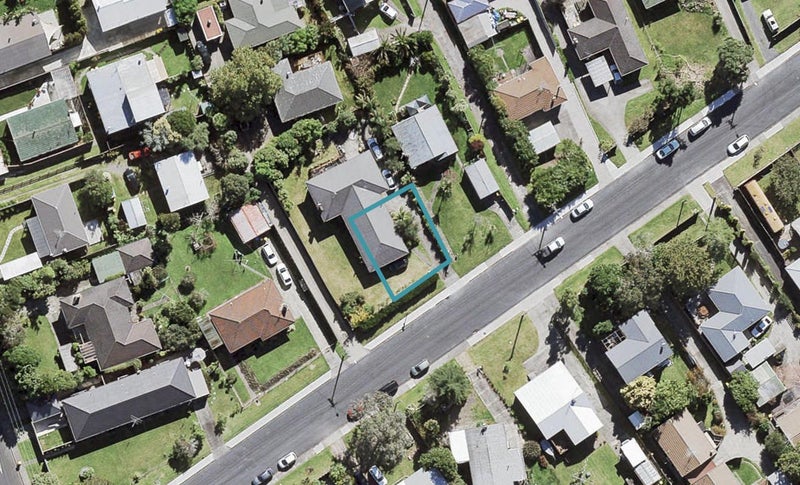 4D Lancaster Road, Beach Haven, Auckland - Carousel 1