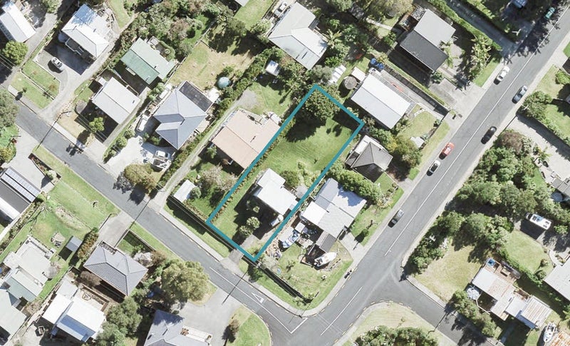 5 Gledstane Road, Stanmore Bay, Whangaparaoa - Carousel 1