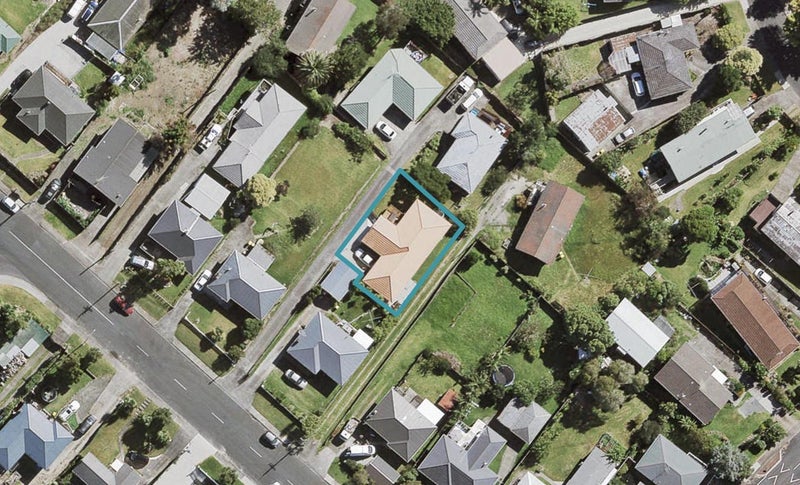 70A Awaroa Road, Sunnyvale, Auckland - Carousel 1