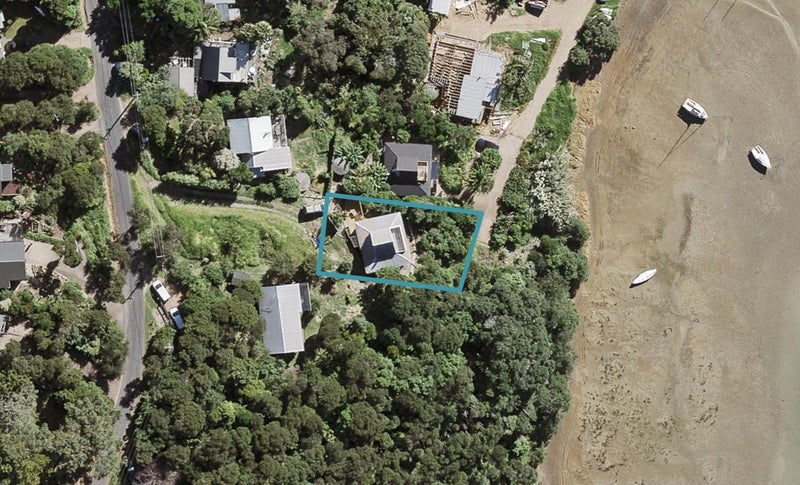 65 Natzka Road, Ostend, Waiheke Island - Carousel 1