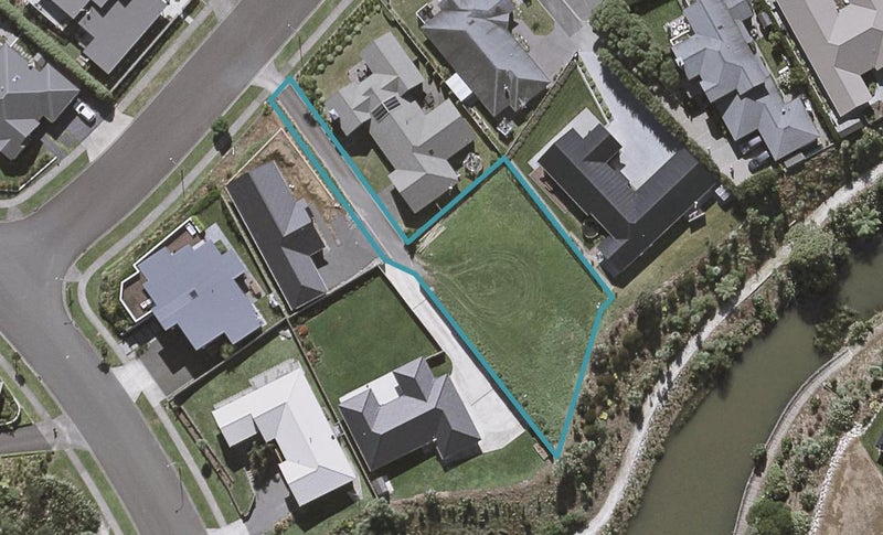 4B Sampson Avenue, Waiwhakaiho, New Plymouth - Carousel 1