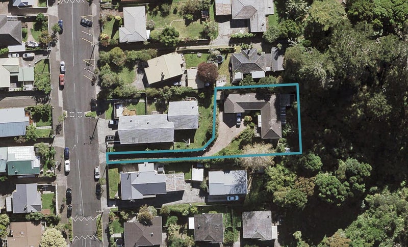 27 Mahara Avenue, Birkenhead, Auckland - Carousel 1