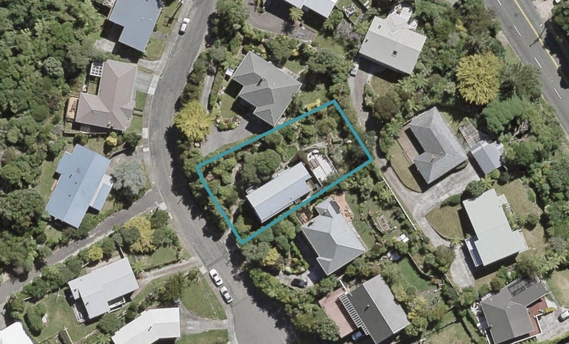 7 Vista Grove, Kelson, Lower Hutt - Carousel 1