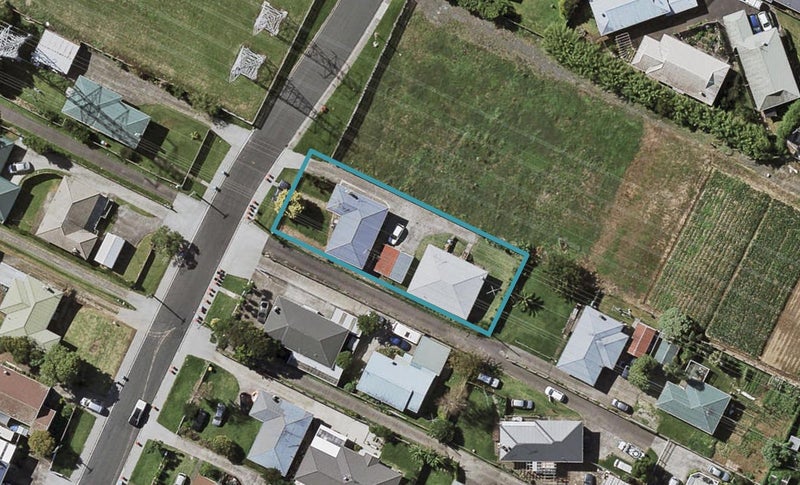 16 Jarman Road, Mount Wellington, Auckland - Carousel 1