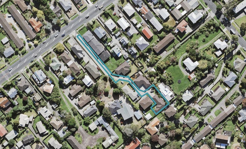 56B Titirangi Road, New Lynn, Auckland - Carousel 1