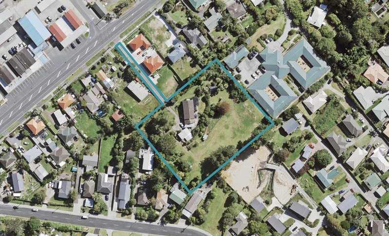 210 Henderson Valley Road, Henderson, Auckland - Carousel 1