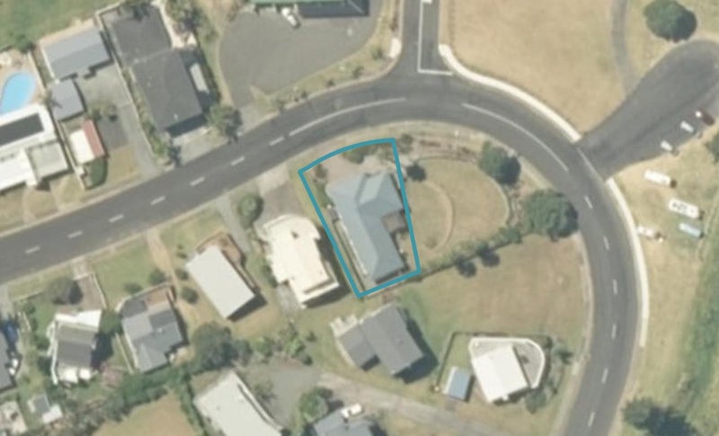 212 Onemana Drive, Whangamata - Carousel 1