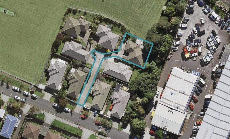 39 Greenpark Road, Penrose, Auckland - Carousel 1