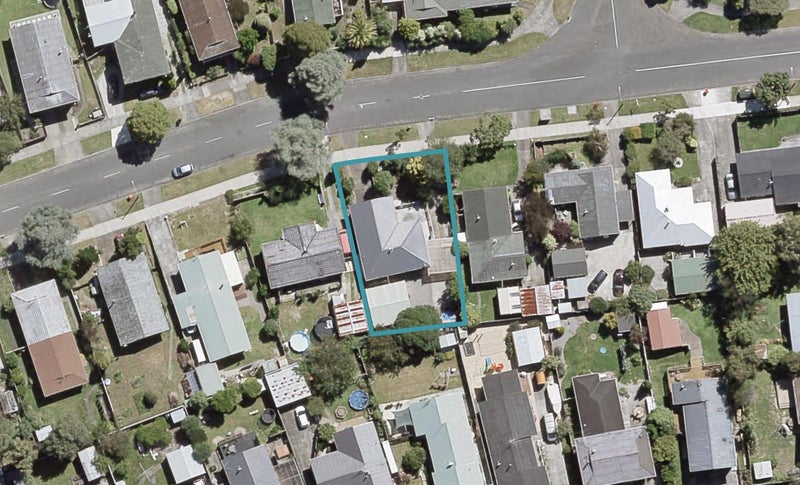 48 California Drive, Totara Park, Upper Hutt - Carousel 1