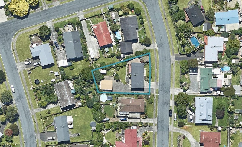 3 Flinders Place, Welcome Bay, Tauranga - Carousel 1
