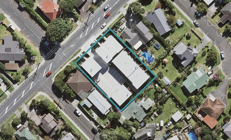 1/50 Ocean View Road, Northcote, Auckland - Carousel 1