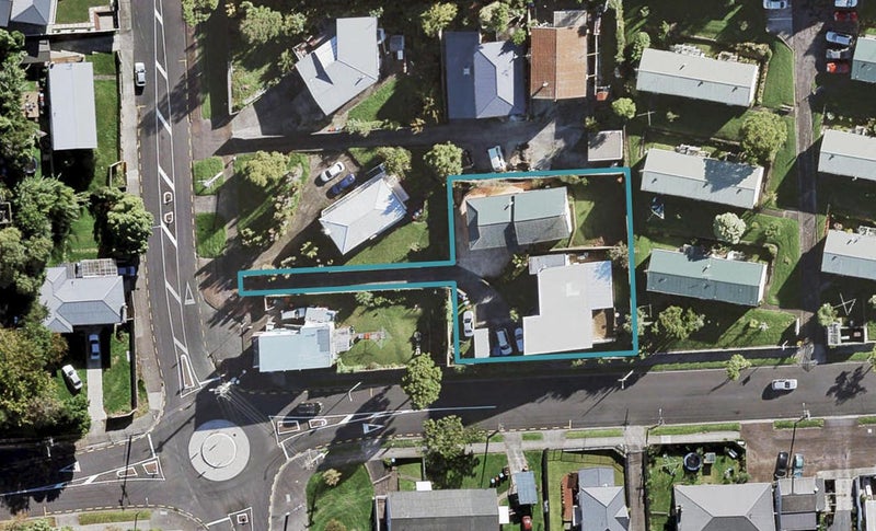 126A Whitney Street, New Windsor, Auckland - Carousel 1