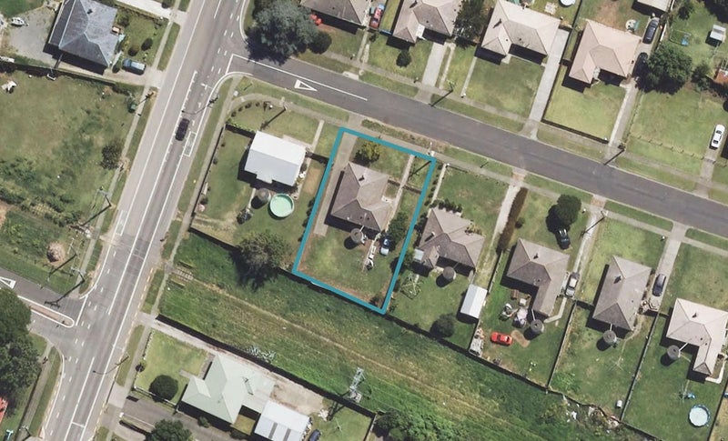 3 Manuka Street, Elgin, Gisborne - Carousel 1