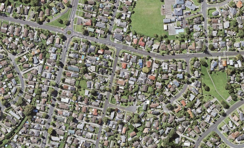 8B Minaret Drive, Bucklands Beach, Auckland - Carousel 1