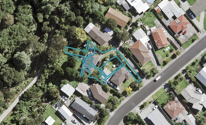 15D Tabitha Crescent, Henderson, Auckland - Carousel 1