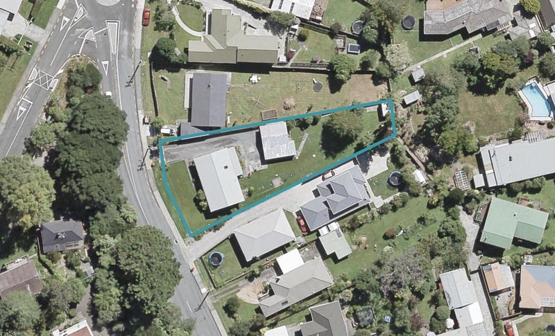 23 Pinehaven Road, Pinehaven, Upper Hutt - Carousel 1