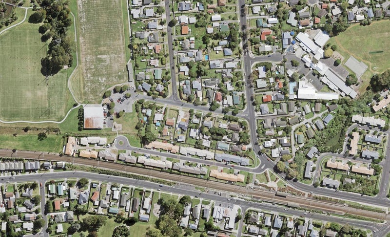2/6 Robertson Road, Ranui, Auckland - Carousel 1