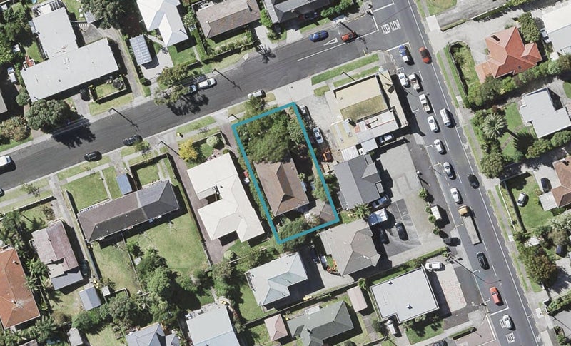 2A Corrella Road, Belmont, Auckland - Carousel 1