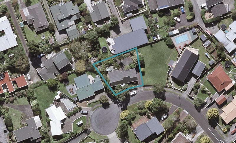 12 Cabot Place, Frankleigh Park, New Plymouth - Carousel 1