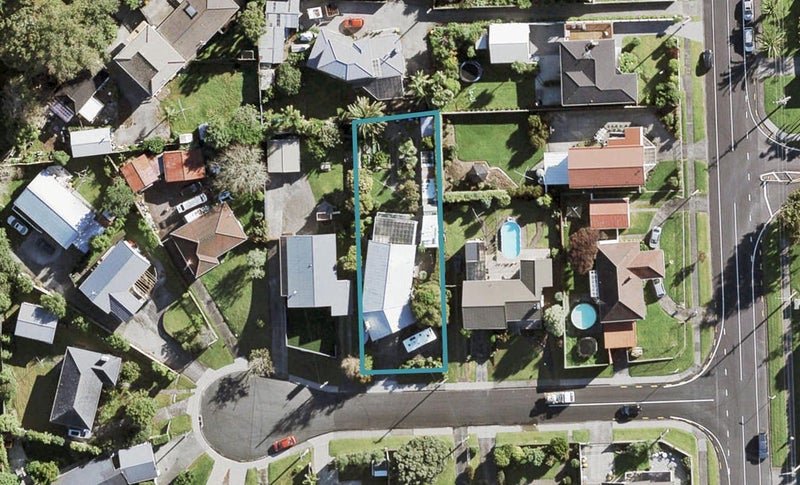 3 Mayburn Road, Te Atatu Peninsula, Auckland - Carousel 1