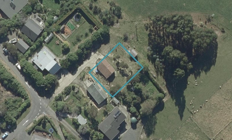 17 Rowland Street, Osborne, Port Chalmers - Carousel 1