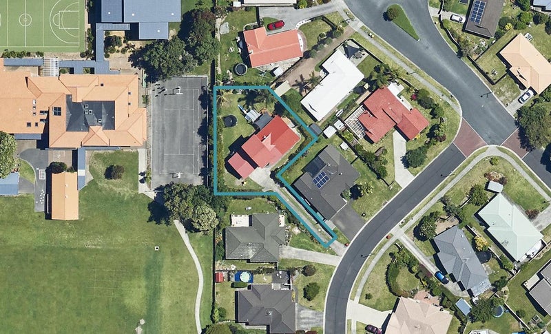 6 Checketts Place, Papamoa Beach, Papamoa - Carousel 1
