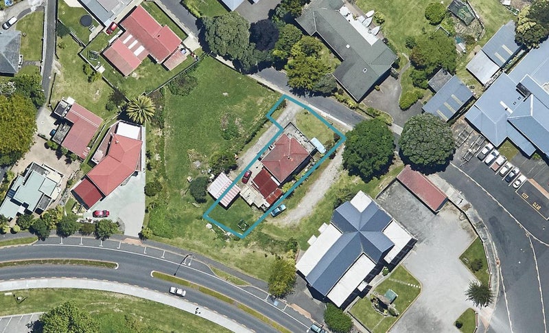 6 Mataiawhea Street, Ohinemutu, Rotorua - Carousel 1
