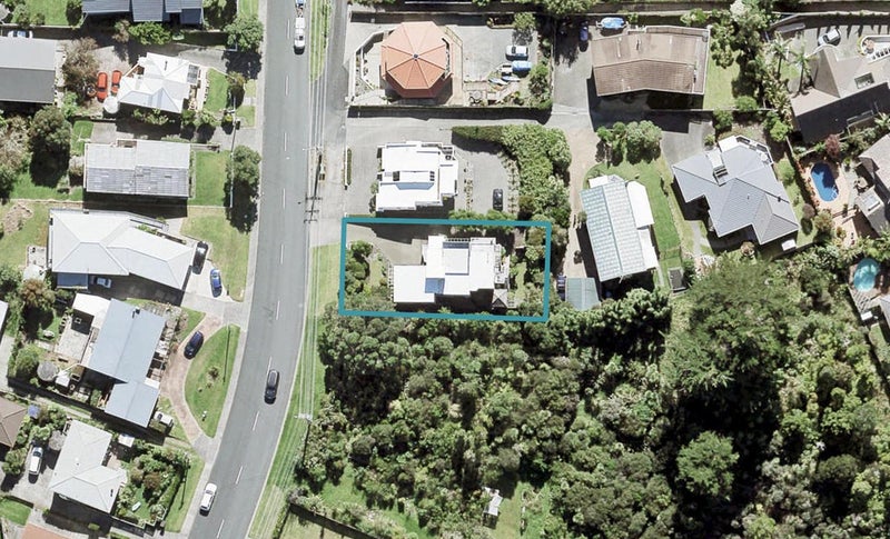 55 Stanmore Bay Road, Stanmore Bay, Whangaparaoa - Carousel 1