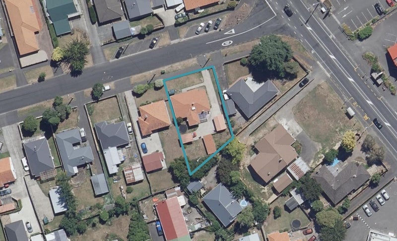 76 Claude Street, Fairfield, Hamilton - Carousel 1