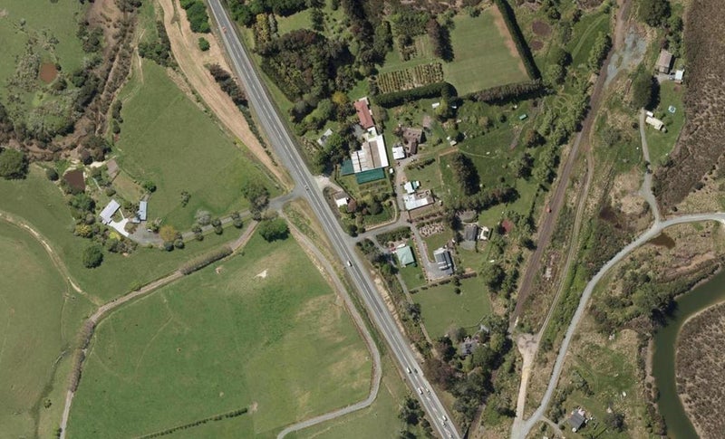 1271 State Highway 1, Oakleigh, Whangarei - Carousel 1