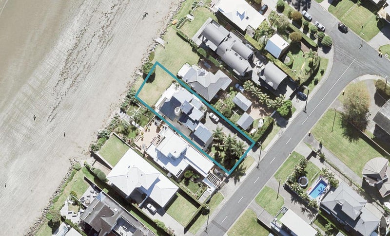 98 Tindalls Bay Road, Tindalls Beach, Whangaparaoa - Carousel 1