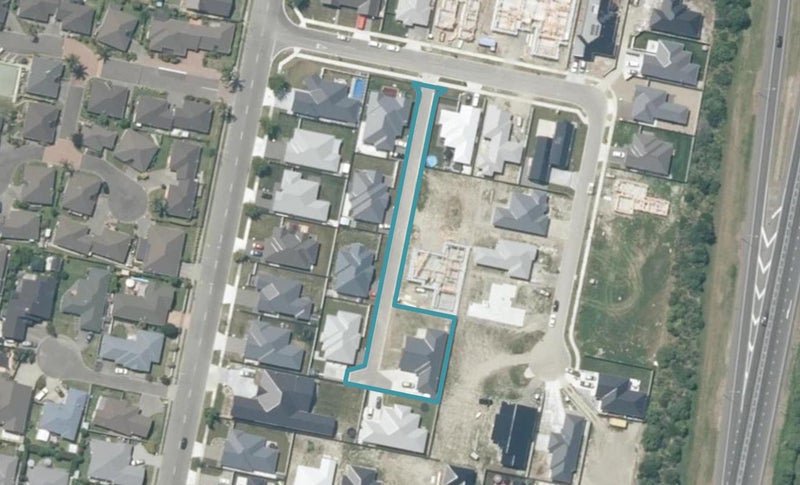 14 Young Place, Taradale, Napier - Carousel 1