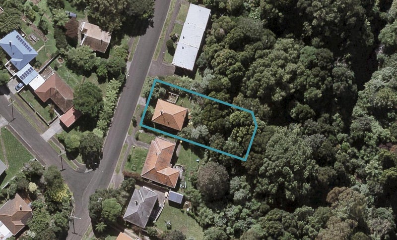 91 Glenpark Avenue, Frankleigh Park, New Plymouth - Carousel 1