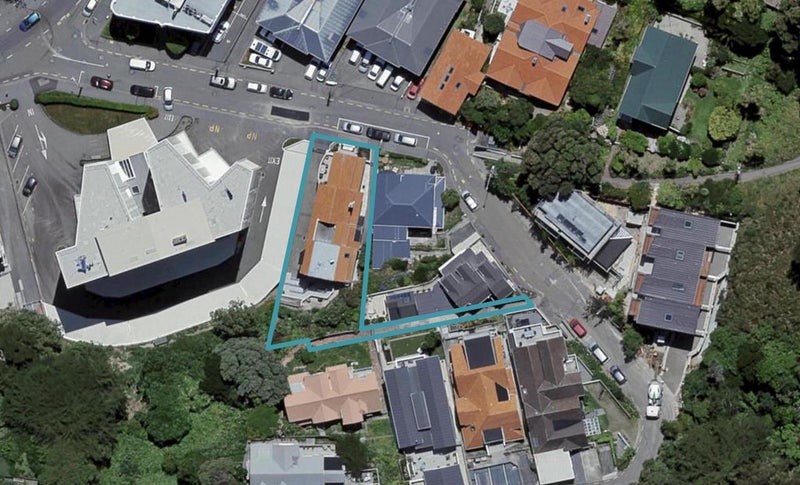 2/6 Grass Street, Oriental Bay, Wellington - Carousel 1